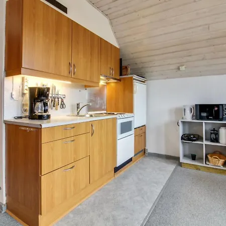 Apartment Tuve - 2-5km From The Sea In Western Jutland By Interhome